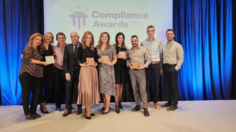 Nova_Διακρίσεις στα Compliance Awards.